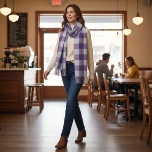 ITALY DESIGN 100% CASHMERE LAVENDER PURPLE WHITE PLAID FRINGE SCARF